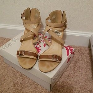 Tan sandals with Zipper back